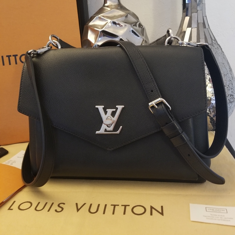 🔥Louis Vuitton Mylockme * bag black LV purse